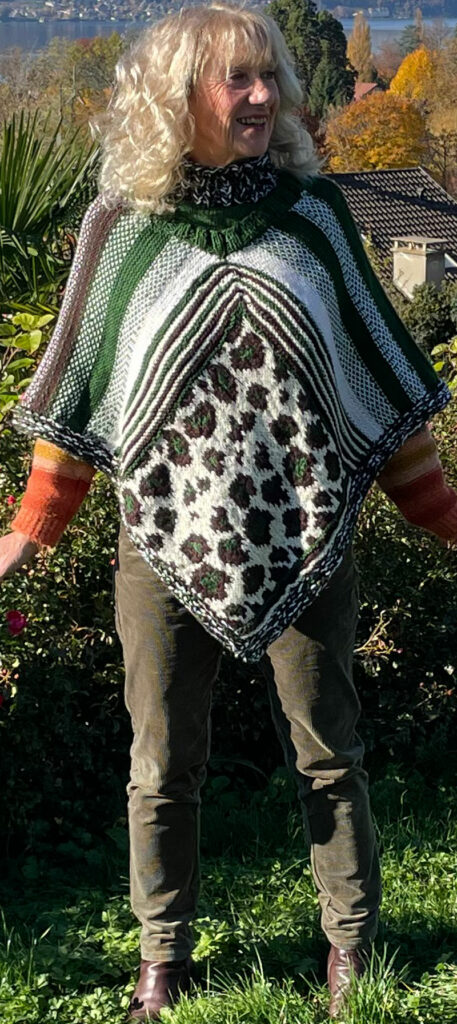 poncho tricot main jacquard leopard