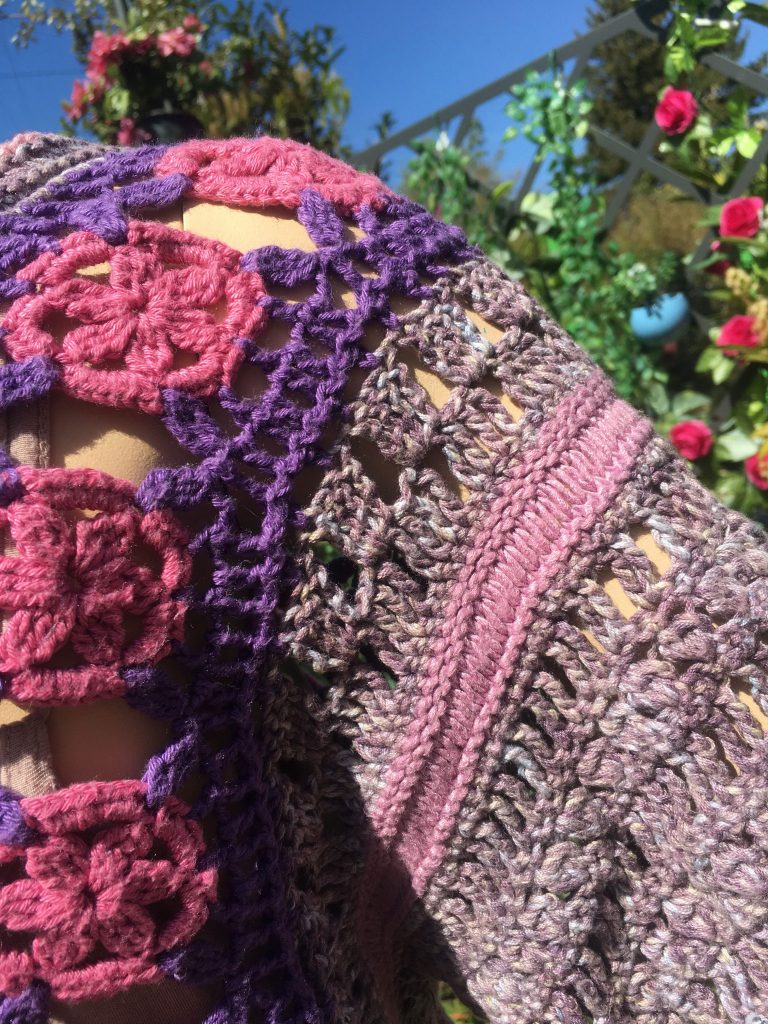 top-soie-fleurs-crochet